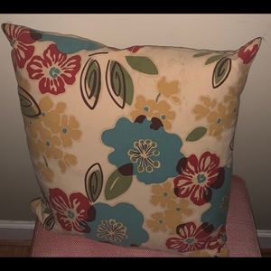 Accent pillow (indoor/outdoor)